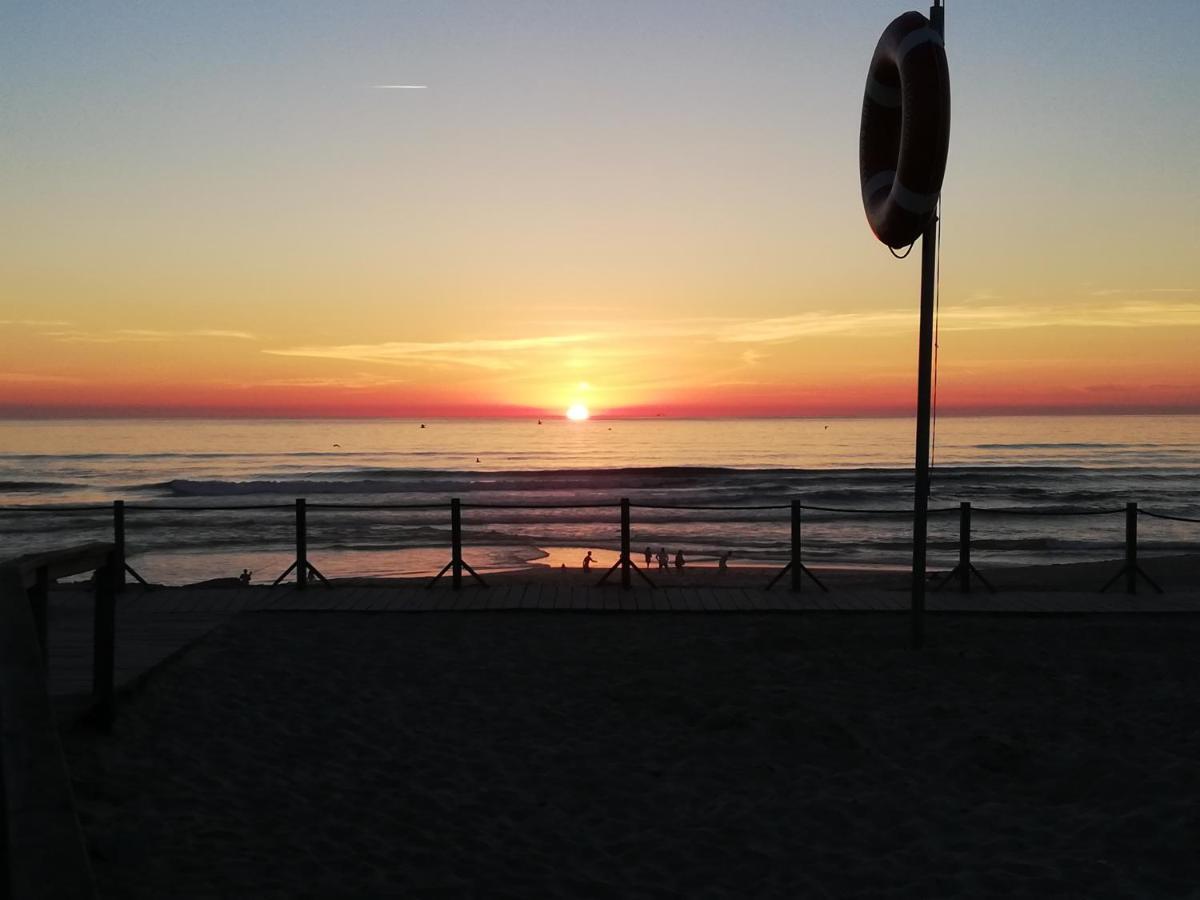 Vagueira Guest House - Pool & Beach Aveiro Esterno foto